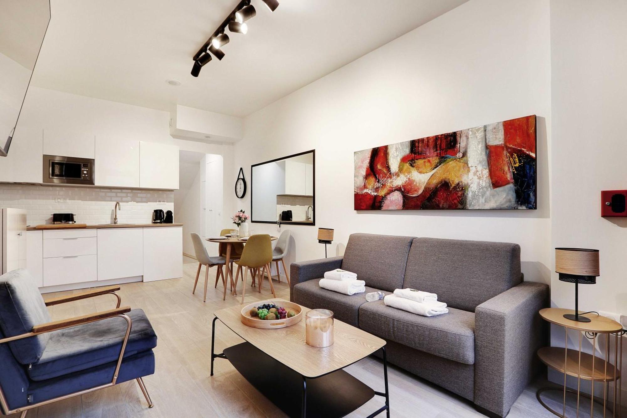 Intimate Apartment With Air Conditioner & Jacuzzi 2Br 6P Montmartre Parigi Esterno foto