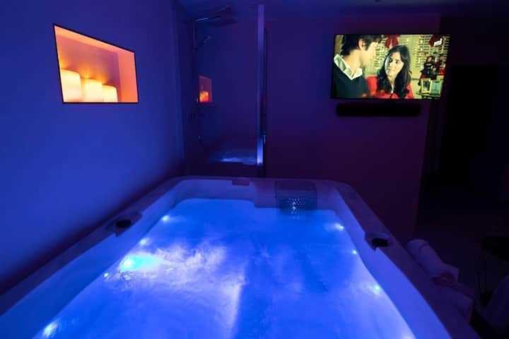 Intimate Apartment With Air Conditioner & Jacuzzi 2Br 6P Montmartre Parigi Esterno foto